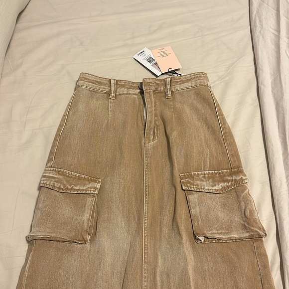 Shein denim skirt (brand new) - Picture 4 of 4